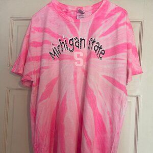 Michigan State Spartans T-Shirt (Pink-Extra Large).